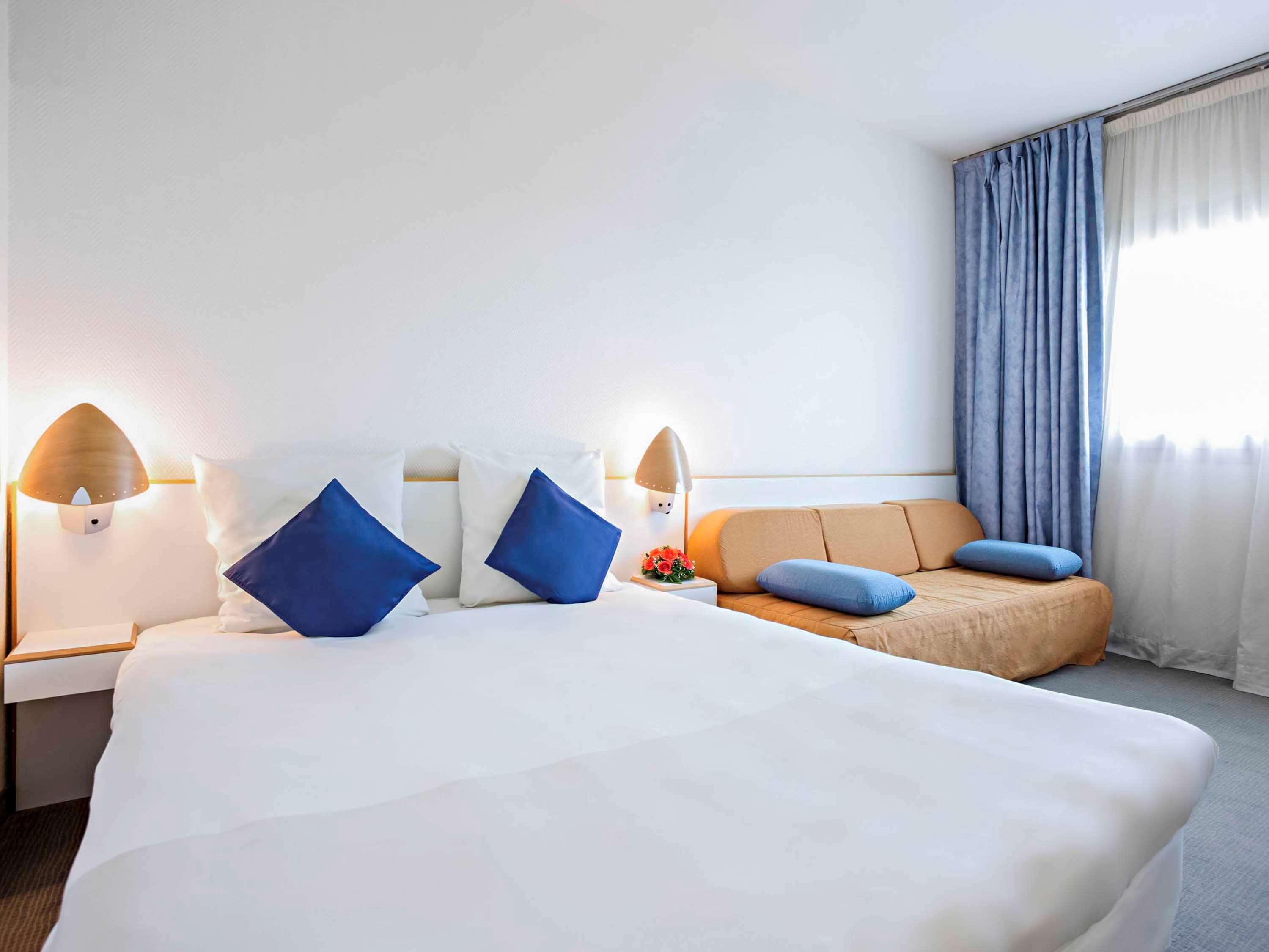 Novotel Caserta Sud Esterno foto