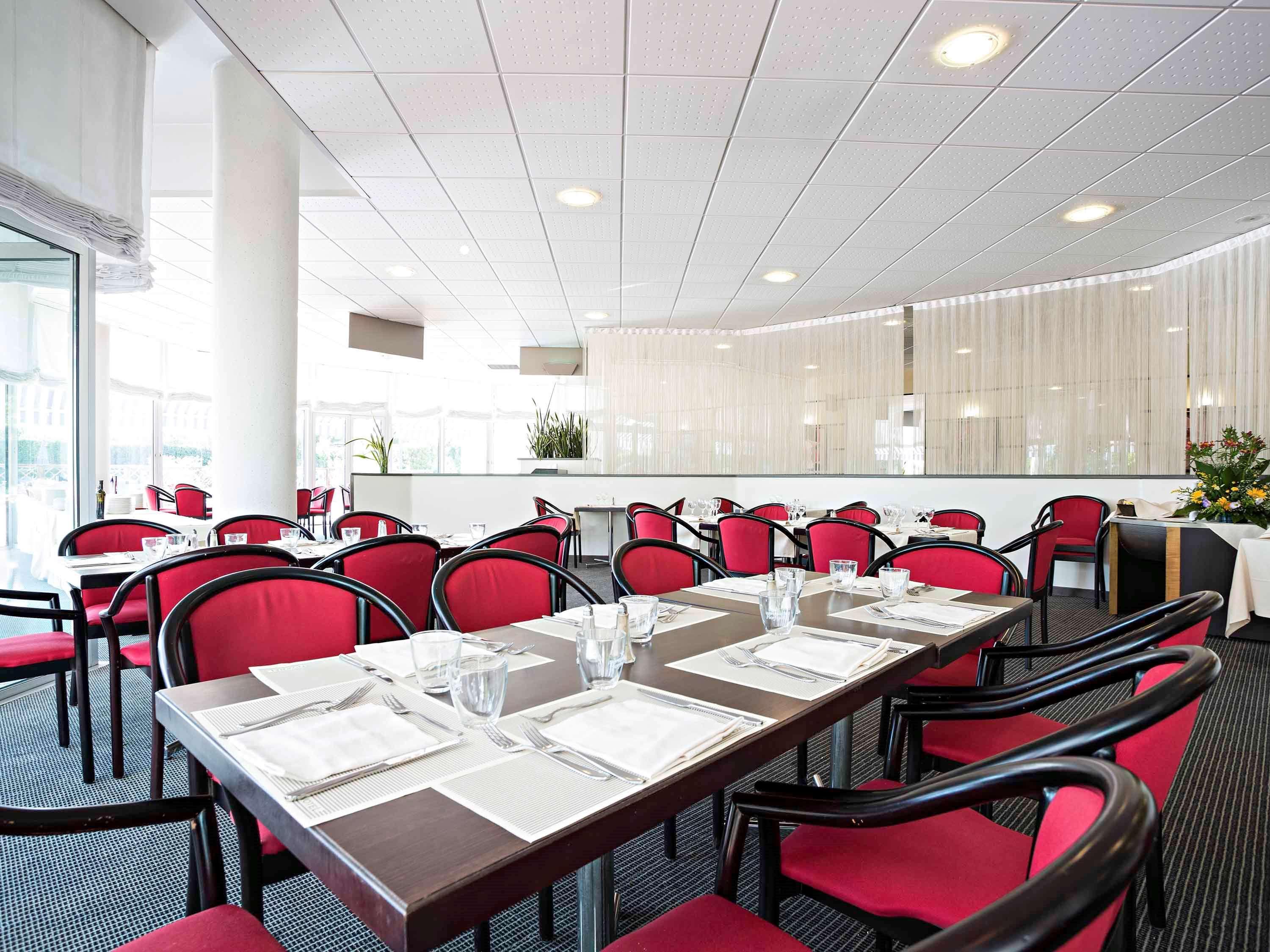 Novotel Caserta Sud Esterno foto