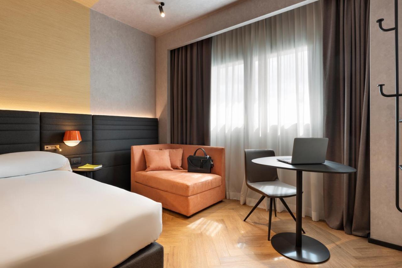 Novotel Caserta Sud Esterno foto