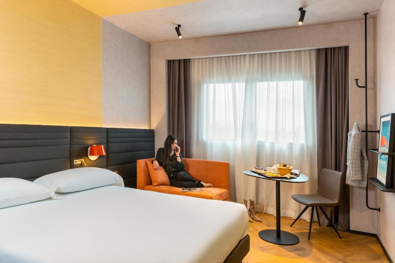 Novotel Caserta Sud Esterno foto