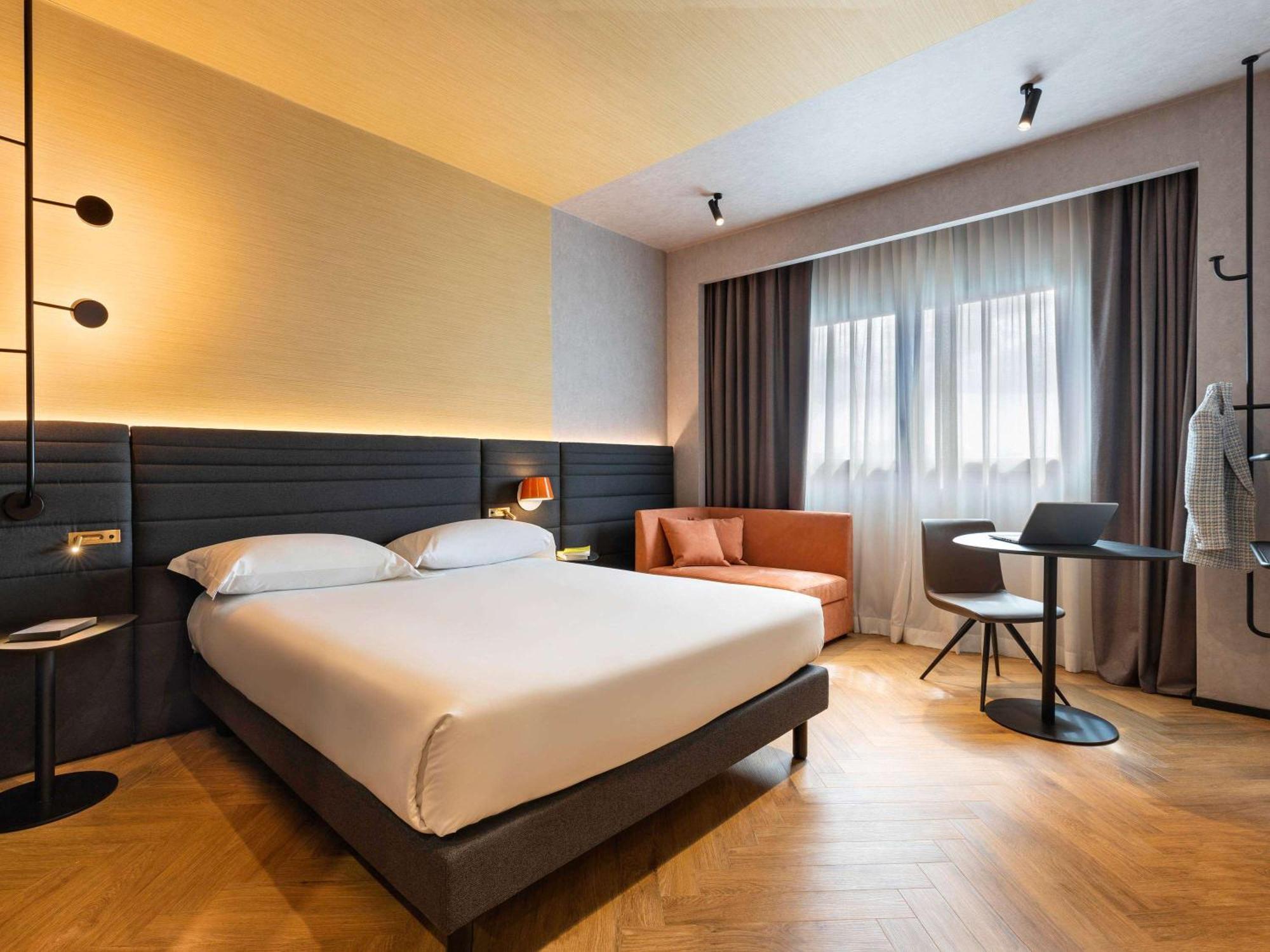 Novotel Caserta Sud Esterno foto