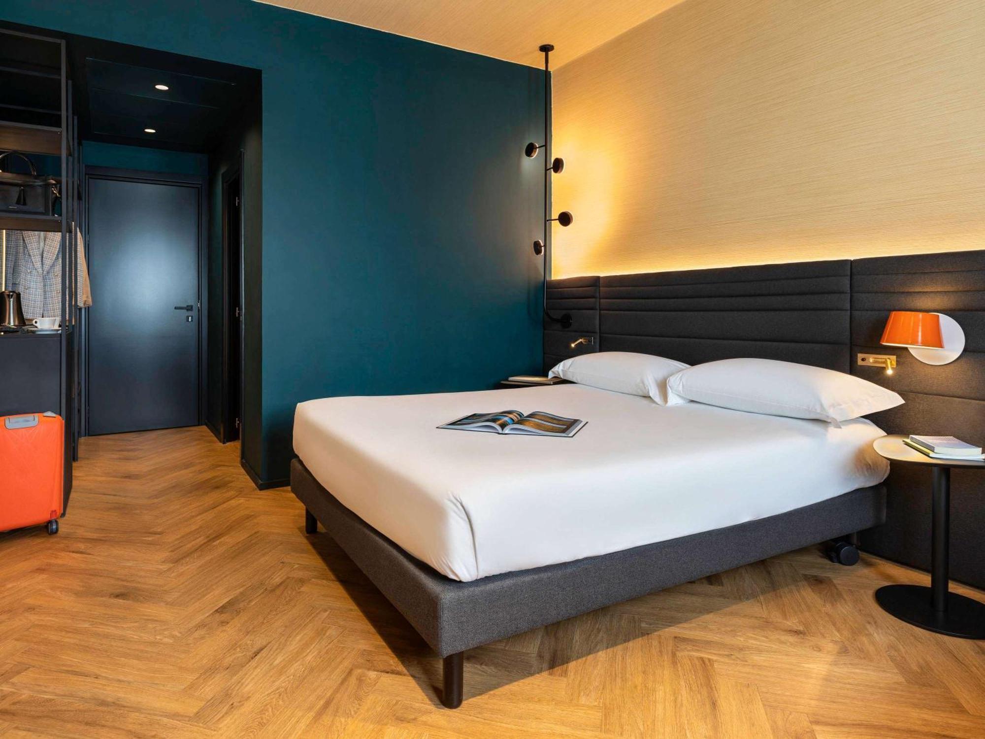 Novotel Caserta Sud Esterno foto