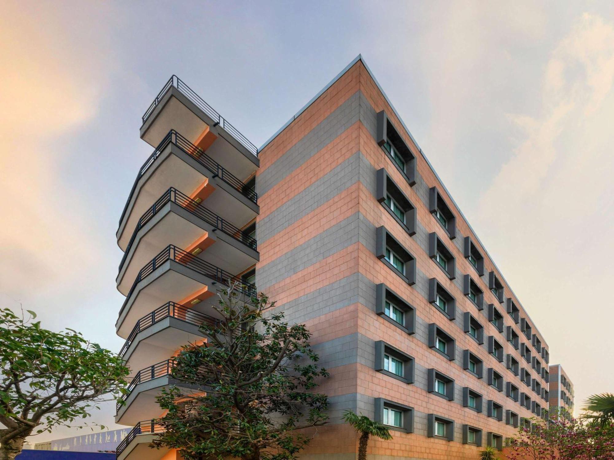 Novotel Caserta Sud Esterno foto