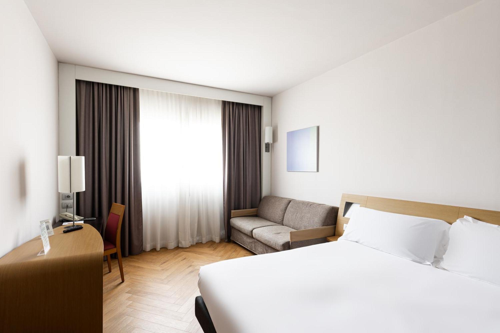 Novotel Caserta Sud Esterno foto