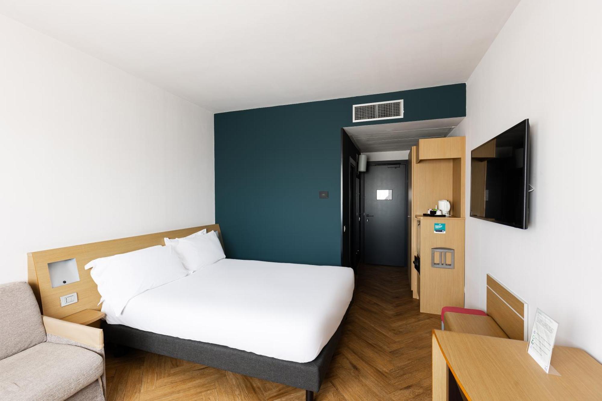 Novotel Caserta Sud Esterno foto