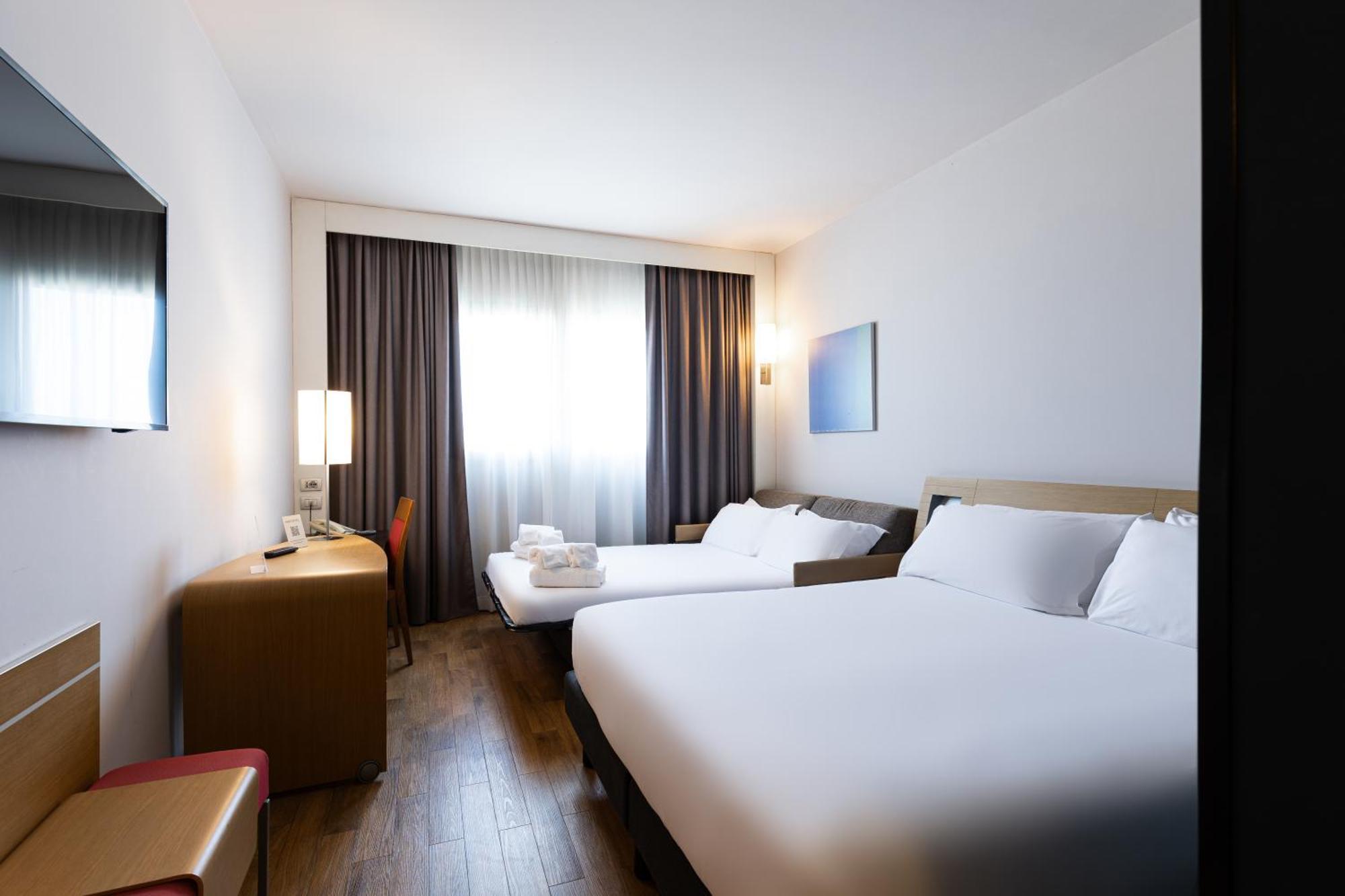 Novotel Caserta Sud Esterno foto