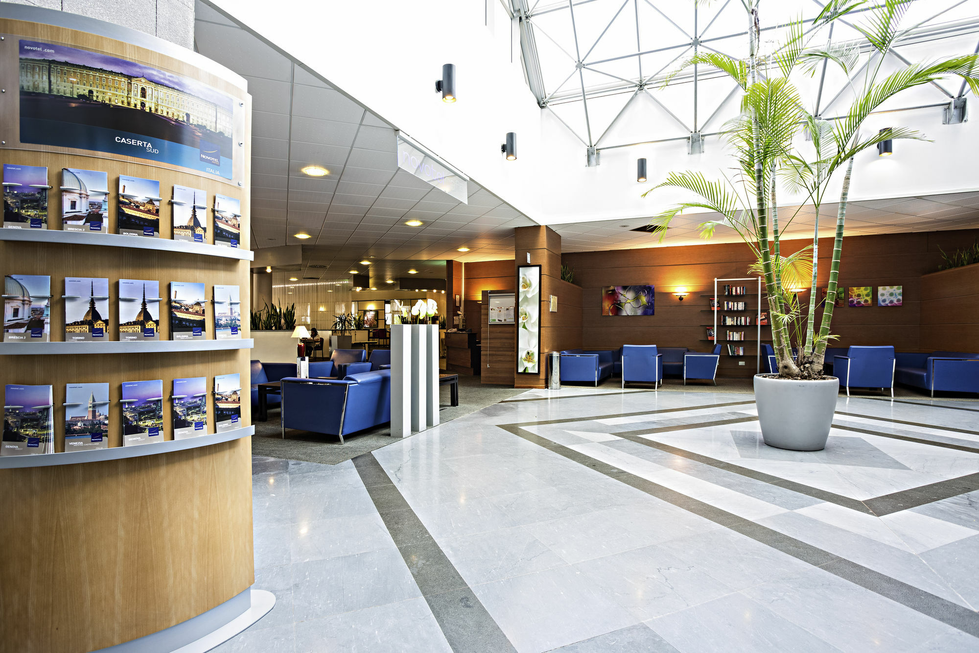 Novotel Caserta Sud Esterno foto